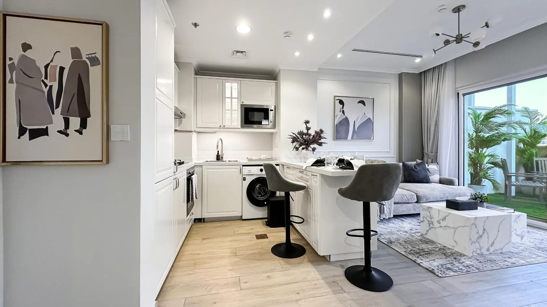 Trophy-Charm Meets Perfection In Jvc Apartman Dubaj