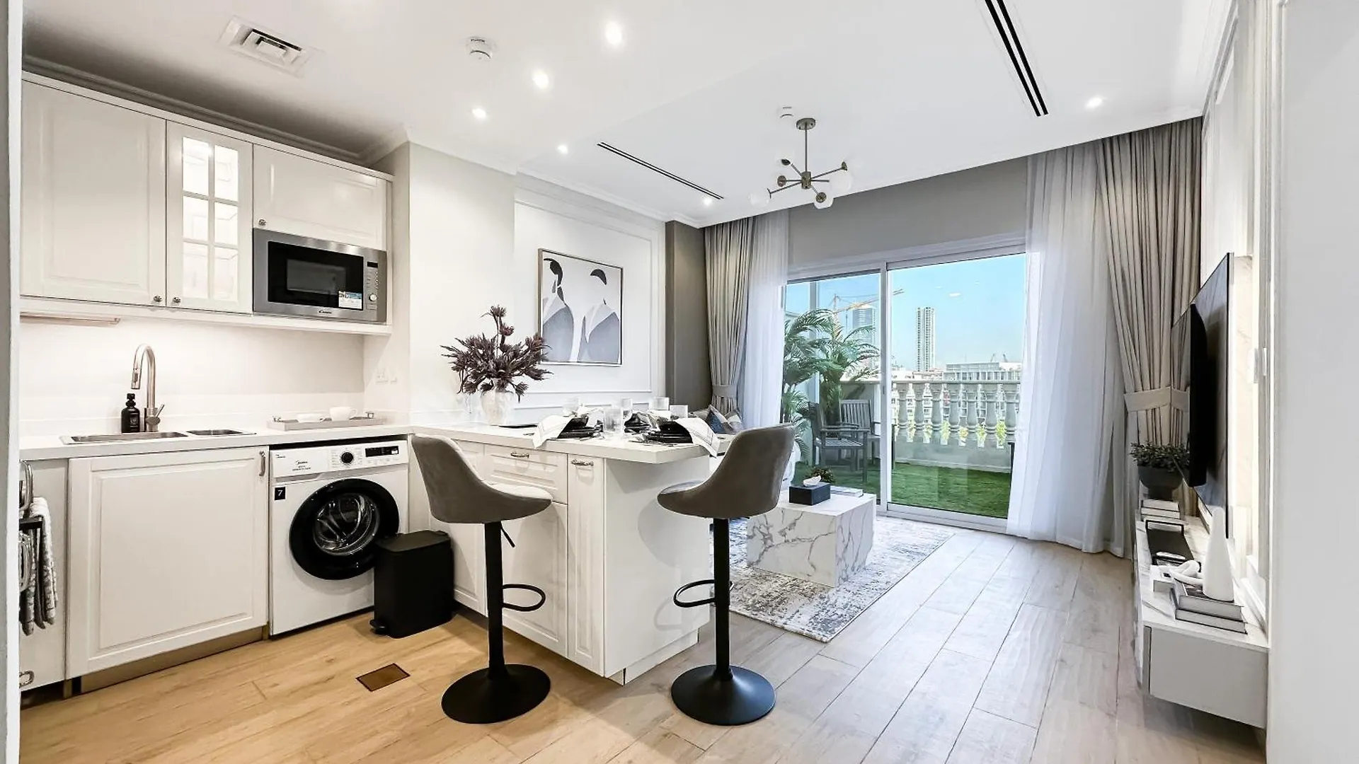 Trophy-Charm Meets Perfection In Jvc Apartman Dubaj