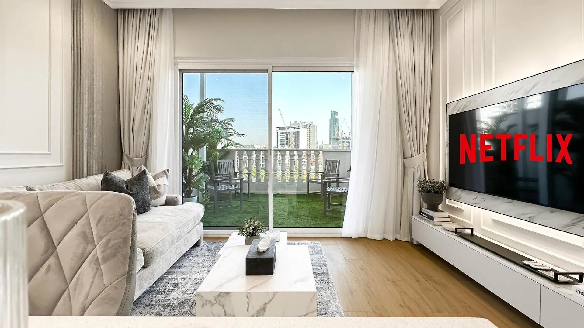 Trophy-Charm Meets Perfection In Jvc Apartman Dubaj